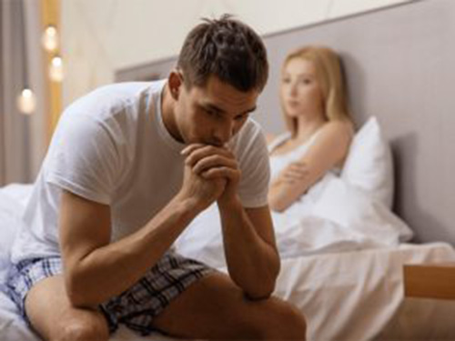 Hậu quả đáng giật mình do sinh lý yếu và đi tiểu 2 lần/1 đêm - 1