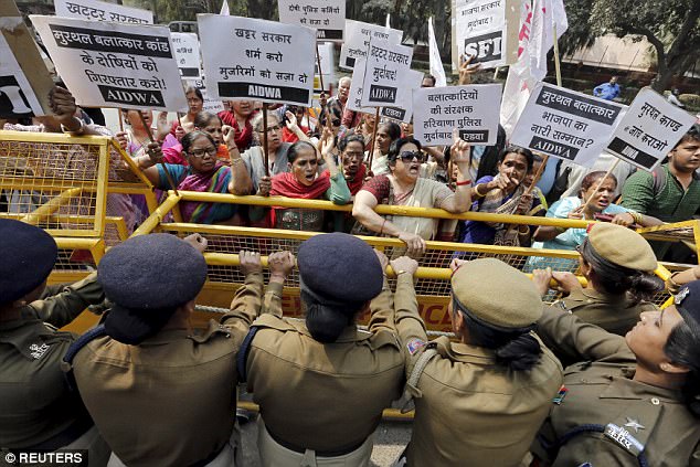 Ấn Độ: Cảnh sát gạ gẫm đòi quan hệ với nạn nhân hiếp dâm - 1