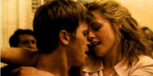 Những phim truyền hình 19+ bạn không bao giờ muốn xem cùng bố mẹ - 3