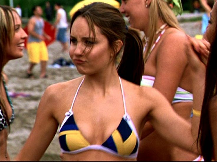 Màn "chuyển giới" của Angelina Jolie khiến fan Việt chết lặng - 11