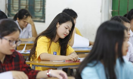 Địa lý, Giáo dục công dân sẽ nhiều điểm 10 - 1