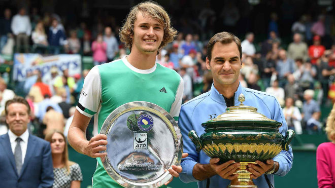 Federer thẳng tiến Wimbledon: Bí quyết hồi xuân của “Tàu tốc hành” - 1