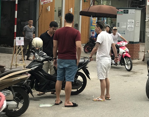 Ca sĩ hội chợ Châu Việt Cường bị tố nặng lời với người va chạm giao thông - 1