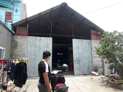 Nhiều tình tiết bất ngờ vụ mẹ nuôi treo bé 5 tuổi lên xà nhà - 3