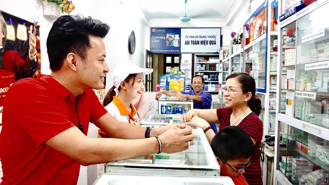 “Hồng Đăng Người phán xử ngoài đời còn điển trai hơn trên phim” - 2
