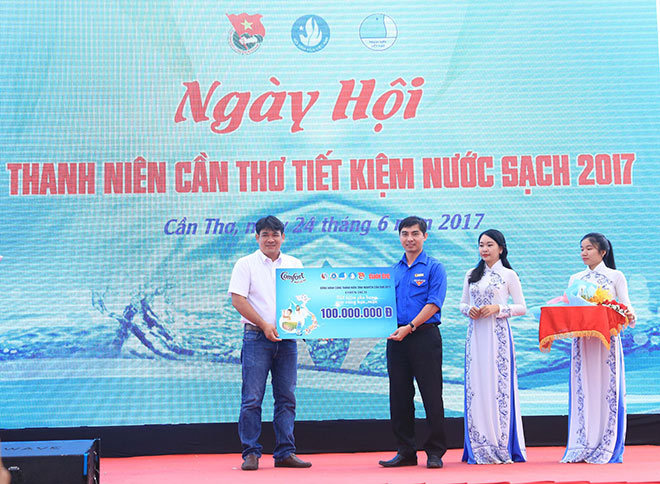 Cần Thơ: Sôi động đóng góp nước cho vùng hạn mặn - 1