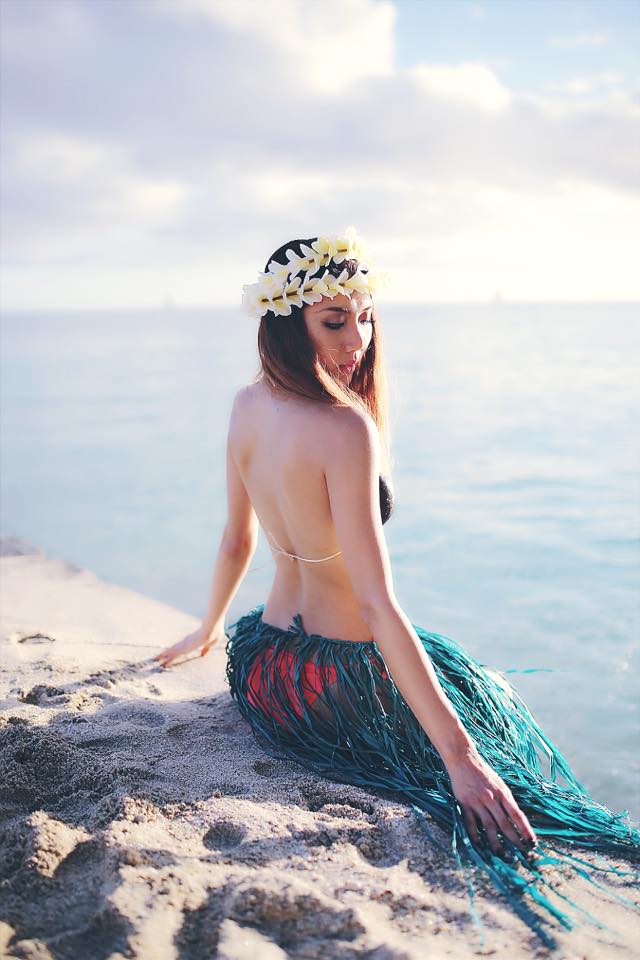 Vắng bóng đã lâu, búp bê Ngọc Quyên vẫn nóng bỏng vô bờ bến - 7