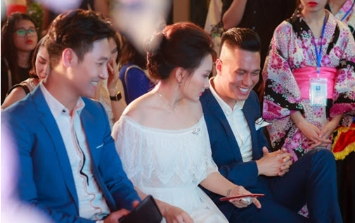 Ảnh hậu trường của Bảo Thanh, Việt Anh gây nghi ngại "phim giả tình thật" - 8