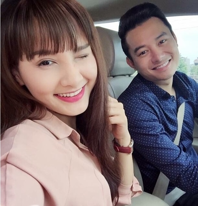 Ngoài việc diễn xuất tốt, Bảo Thanh là một cô gái năng động và hòa đồng, cô thân thiết với bạn diễn nam trên phim lẫn hậu trường.