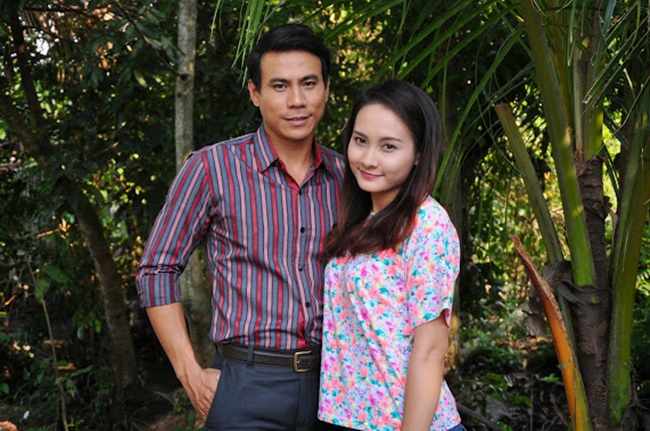 Khá lâu rồi, nam diễn viên Trí Quang cũng đã diễn rất "ngọt" với Bảo Thanh và chụp ảnh thân thiết ngay sau khi đóng những cảnh quay thân mật. 