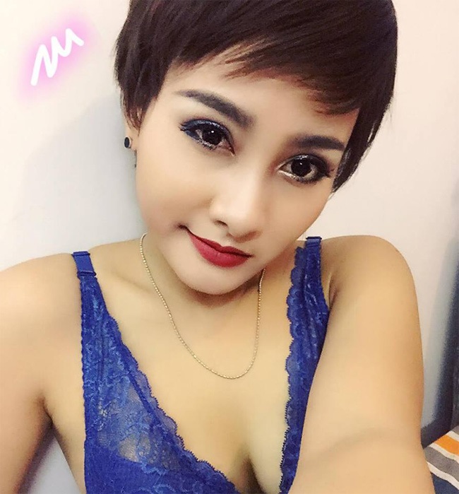 Đã có chồng và một con nhưng nữ diễn viên luôn khiến nhiều cô gái phải ngưỡng mộ bởi vẻ ngoài gợi cảm, trẻ trung. 