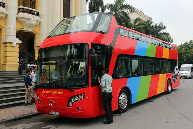 Ảnh: Lộ diện chiếc xe buýt mui trần đầu tiên ở Hà Nội - 1