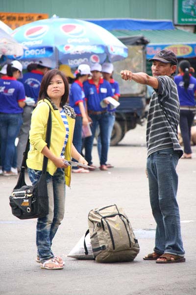 Sĩ tử nườm nượp đổ về TPHCM - 4