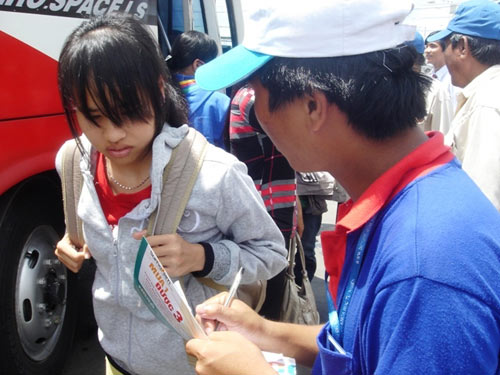 Chùm ảnh “Tiếp sức mùa thi” ở TP.HCM - 4