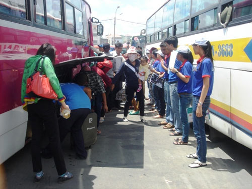 Chùm ảnh “Tiếp sức mùa thi” ở TP.HCM - 5