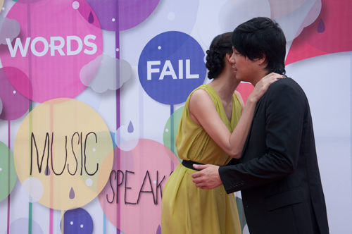 Vân Ngô thân mật với Thanh Bùi - 2