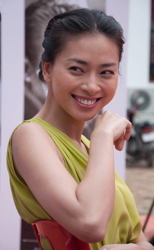 Vân Ngô thân mật với Thanh Bùi - 12