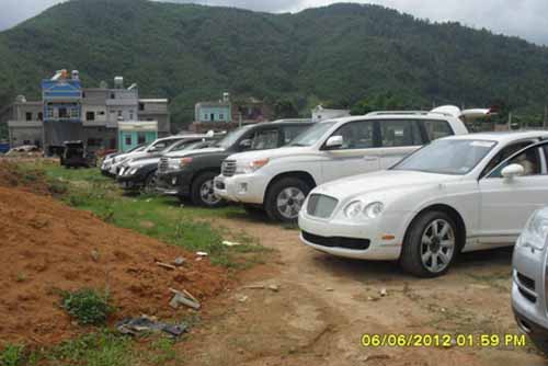 Hàng loạt "siêu xe" cập bến Quảng Ninh - 13