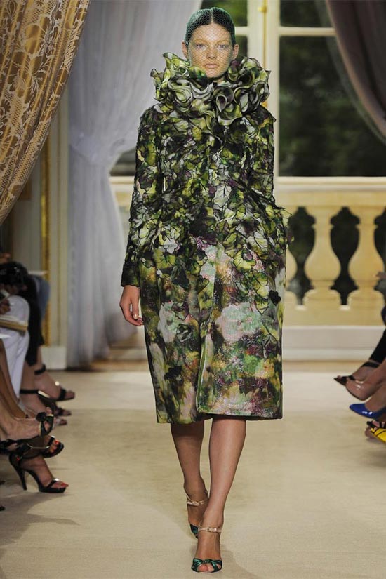 Lạc bước vào khu rừng ong bướm mơ mộng - 15