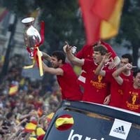 Bóng đá - Hậu Euro: Ai lật đổ TBN?