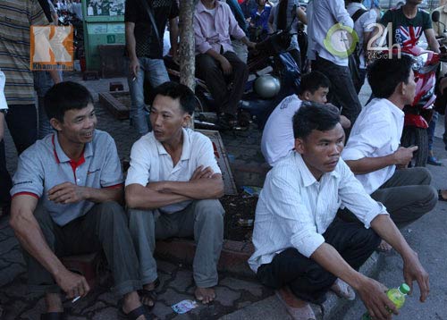 Thí sinh đã hoàn thành bài thi môn Toán - 15