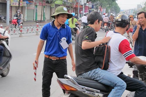 Thí sinh đã hoàn thành bài thi môn Toán - 19