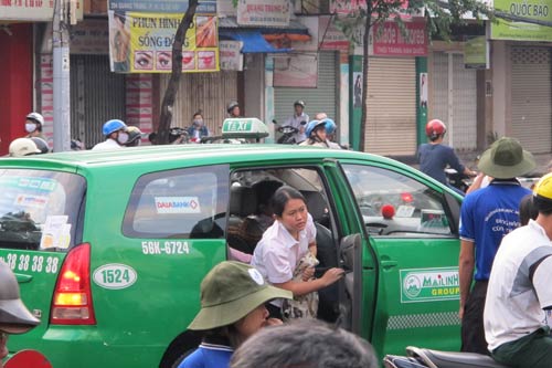 Thí sinh đã hoàn thành bài thi môn Toán - 23