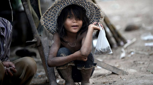 Campuchia: 60 trẻ em chết vì bệnh lạ - 1
