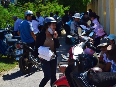 Xuất hiện bài giải đề thi giả - 4
