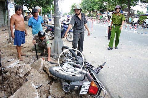 Bình oxy vụt phóng qua đường như "tên lửa" - 2