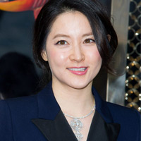 - Vẻ đẹp hoàn mỹ của Lee Young Ae