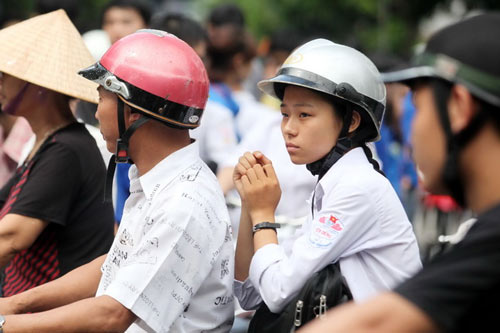 Đề Hóa dễ, đề Anh nhẹ nhàng - 7