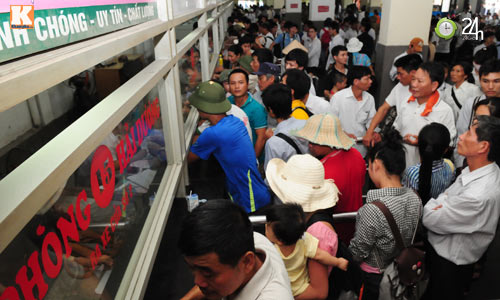 “Bẹp ruột ” về quê sau môn thi cuối - 2