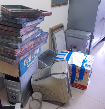 Phá "lò" sản xuất con dấu quy mô lớn - 3