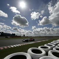 Thể thao - F1 - British GP: Trong hào quang của bóng tối