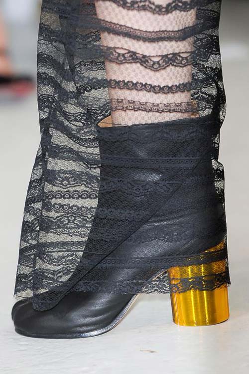 Martin Margiela lấy pha lê bịt mặt - 5