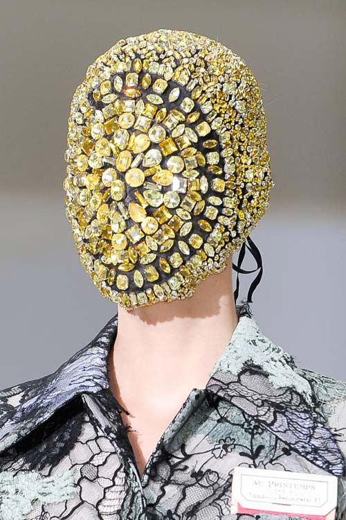 Martin Margiela lấy pha lê bịt mặt - 9
