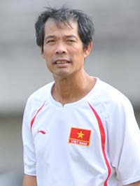 “Tây Ban Nha - tấm gương cho BĐVN” - 2