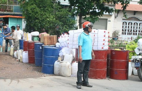 Cháy dữ dội, 14 trẻ mầm non thoát chết - 2