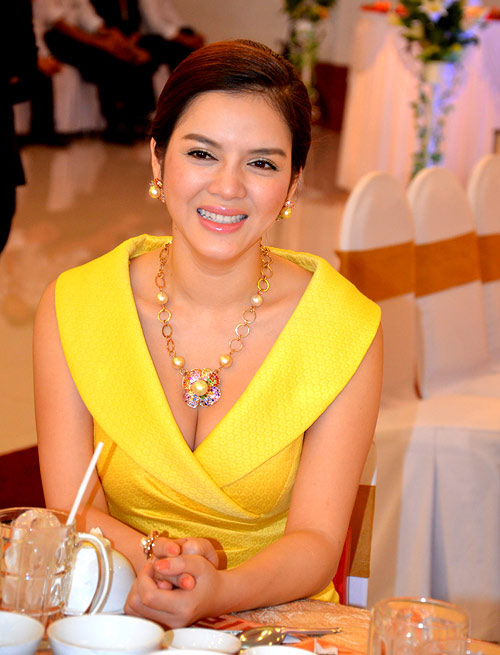 Tuyệt chiêu “đốt mắt” của giai nhân - 3