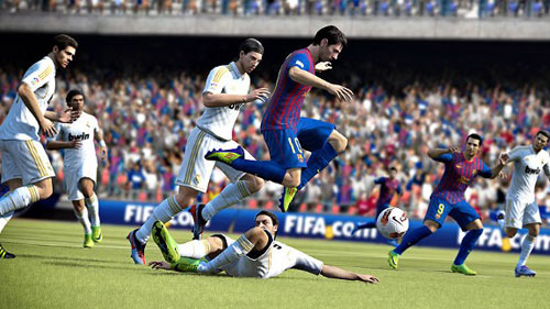 Messi cạnh tranh CR7 trong game - 1