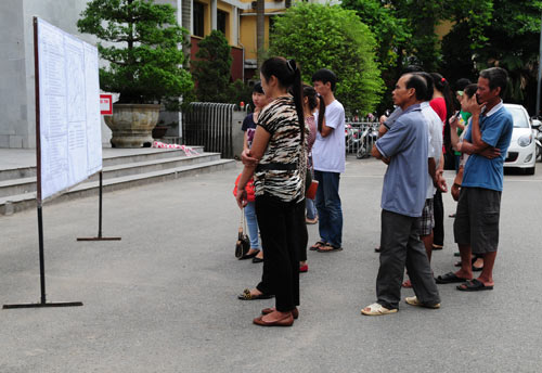 Gần 500.000 thí sinh làm thủ tục thi đợt 2 - 3
