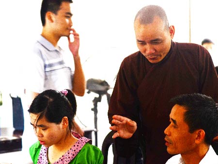 Sướng như sĩ tử đi thi ở chùa - 4