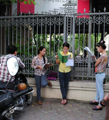 Gần 600.000 sĩ tử thi ĐH đợt 2 - 8