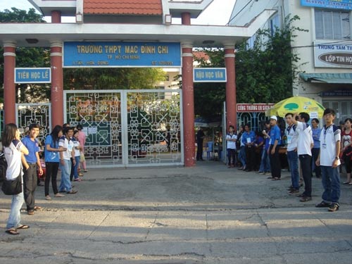 Gần 600.000 sĩ tử thi ĐH đợt 2 - 14