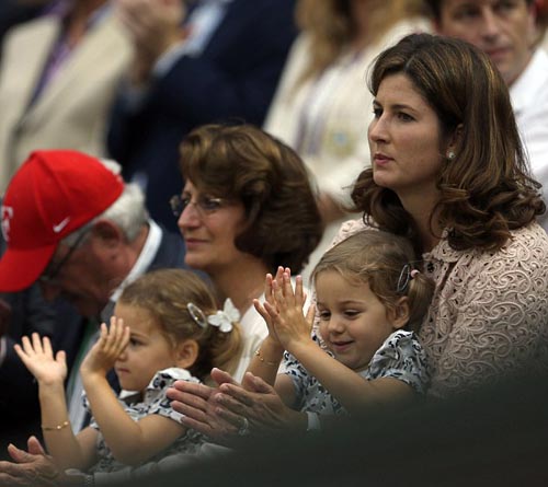Hai “thiên thần” giúp Federer VĐ Wimbledon - 4