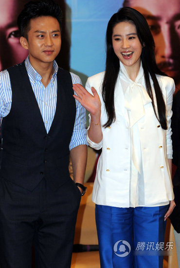 "Tiểu long nữ" trở lại hình ảnh dịu hiền - 2