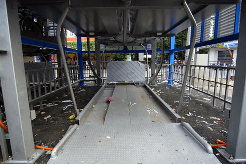 Giàn đỗ xe bằng thép hiện đại đầu tiên ở Hà Nội - 5