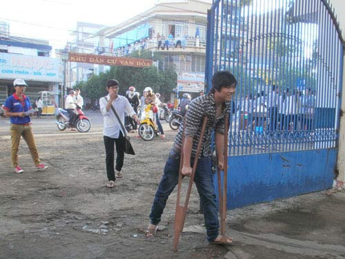 Nữ sinh bị u não thi vào ngành y - 2