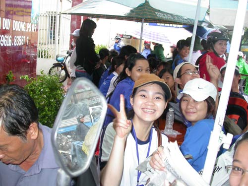 Thí sinh hồ hởi với đề Toán, Lịch Sử - 14